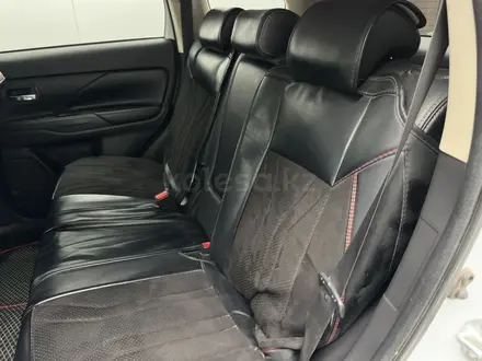 Mitsubishi Outlander 2016 года за 6 600 000 тг. в Атырау – фото 8