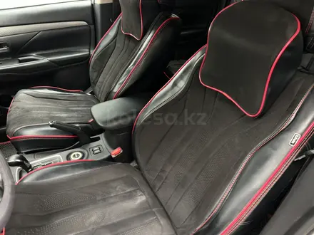 Mitsubishi Outlander 2016 года за 6 600 000 тг. в Атырау – фото 9
