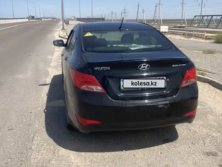 Hyundai Solaris 2014 года за 4 900 000 тг. в Актау – фото 3