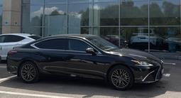 Lexus ES 250 2024 года за 27 000 000 тг. в Алматы – фото 5