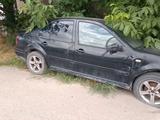 Volkswagen Jetta 2001 года за 950 000 тг. в Шымкент – фото 2