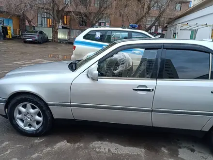 Mercedes-Benz C 180 1994 года за 2 500 000 тг. в Астана – фото 6