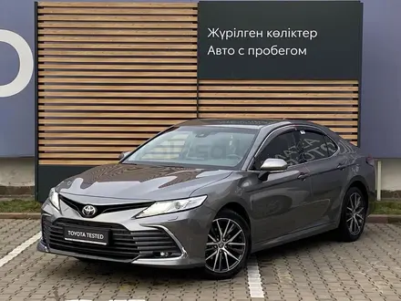 Toyota Camry 2023 года за 20 110 000 тг. в Алматы