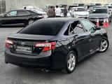 Toyota Camry 2014 года за 10 000 000 тг. в Шымкент – фото 2