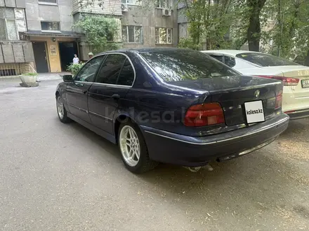 BMW 528 1996 года за 2 500 000 тг. в Алматы – фото 3