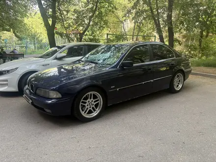 BMW 528 1996 года за 2 500 000 тг. в Алматы – фото 2