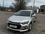 Chevrolet Onix 2023 года за 5 790 000 тг. в Караганда