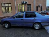 Volkswagen Vento 1993 годаүшін650 000 тг. в Шымкент – фото 4