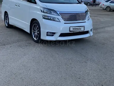 Toyota Vellfire 2008 года за 7 500 000 тг. в Атырау – фото 2