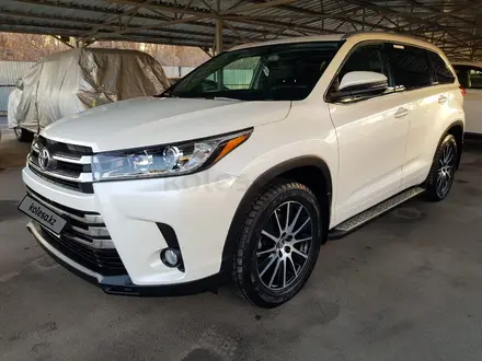 Toyota Highlander 2019 года за 22 700 000 тг. в Алматы – фото 18