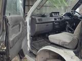 Mitsubishi Delica 1997 годаfor2 000 000 тг. в Алматы – фото 3