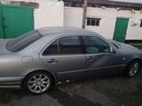 Mercedes-Benz E 240 1997 года за 1 200 000 тг. в Экибастуз – фото 2