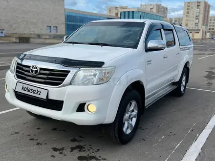 Toyota Hilux 2015 года за 14 800 000 тг. в Актау