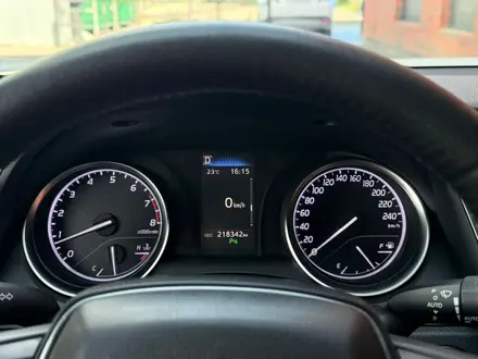 Toyota Camry 2020 года за 9 900 000 тг. в Астана – фото 14