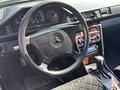 Mercedes-Benz E 320 1993 годаfor2 000 000 тг. в Семей – фото 4