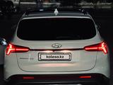 Hyundai Santa Fe 2021 года за 17 450 000 тг. в Актау – фото 5