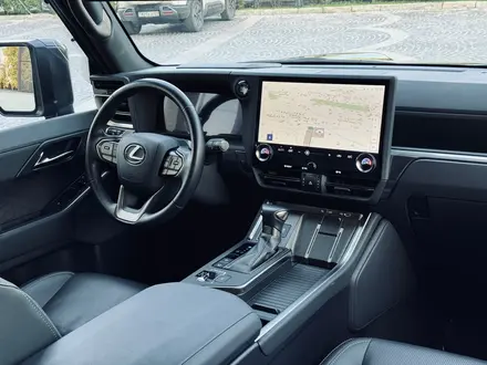 Lexus GX 550 2024 года за 52 000 000 тг. в Алматы – фото 16