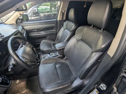 Mitsubishi Outlander 2020 года за 10 000 000 тг. в Алматы – фото 9