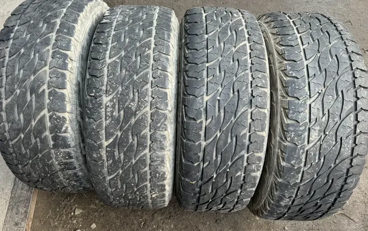 265/65/17 Bridgestone. Комплект шин за 65 000 тг. в Алматы