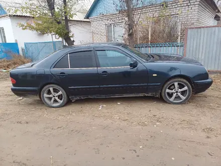 Mercedes-Benz E 230 1995 года за 1 900 000 тг. в Кызылорда