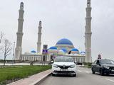 Renault Logan 2014 годаүшін3 400 000 тг. в Усть-Каменогорск
