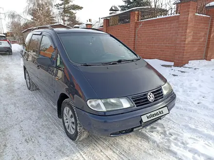 Volkswagen Sharan 1997 года за 2 300 000 тг. в Караганда – фото 3