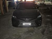 Toyota Camry 2018 годаfor8 900 000 тг. в Атырау