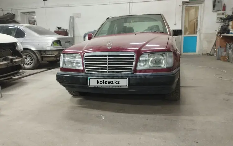 Mercedes-Benz E 250 1993 годаүшін1 400 000 тг. в Караганда