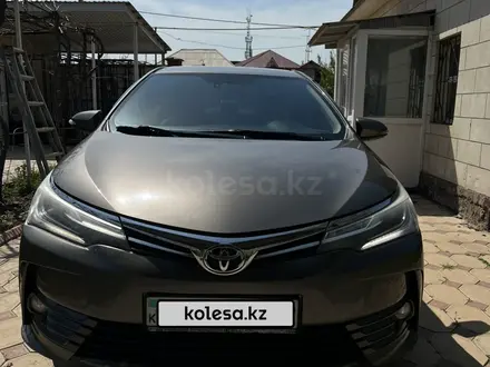 Toyota Corolla 2018 года за 9 200 000 тг. в Шымкент