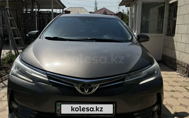 Toyota Corolla 2018 года за 9 200 000 тг. в Шымкент