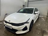 Kia K5 2021 года за 10 501 000 тг. в Астана