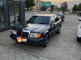 Mercedes-Benz E 230 1991 годаfor1 200 000 тг. в Талдыкорган