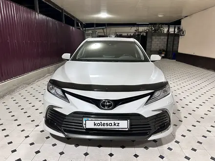 Toyota Camry 2021 года за 20 000 000 тг. в Шымкент