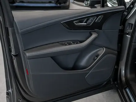 Audi Q7 55 TFSI 2026 года за 53 890 000 тг. в Караганда – фото 9
