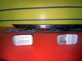 Молдинг надпись в багажник на toyota camry 70 за 30 000 тг. в Алматы – фото 3