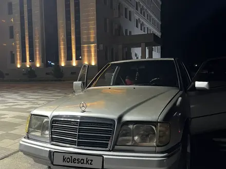 Mercedes-Benz E 220 1993 года за 2 300 000 тг. в Кызылорда – фото 12