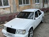 Mercedes-Benz E 200 1995 годаүшін1 250 000 тг. в Рудный – фото 4