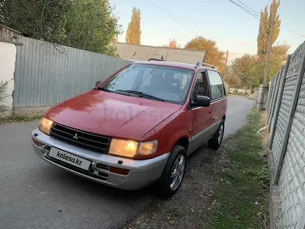 Mitsubishi Space Runner 1994 года за 2 000 000 тг. в Тараз – фото 2