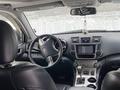 Toyota Highlander 2013 годаfor12 000 000 тг. в Актобе – фото 17