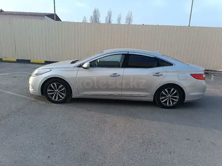 Hyundai Grandeur 2012 года за 7 000 000 тг. в Шымкент – фото 28