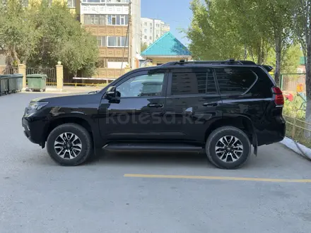 Toyota Land Cruiser Prado 2021 года за 25 500 000 тг. в Актобе – фото 4