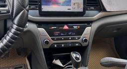 Hyundai Elantra 2017 года за 4 600 000 тг. в Актобе – фото 3