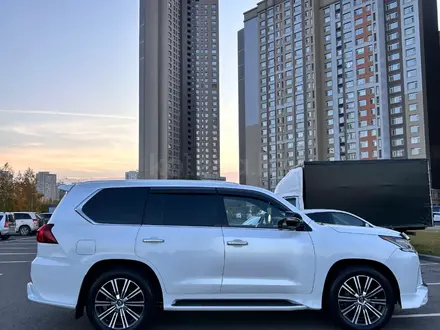 Lexus LX 570 2017 года за 40 500 000 тг. в Астана – фото 5