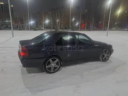 Mercedes-Benz C 180 1994 года за 1 950 000 тг. в Караганда – фото 6