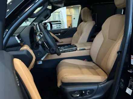 Lexus LX 600 Luxury+ 2025 года за 90 890 000 тг. в Алматы – фото 15
