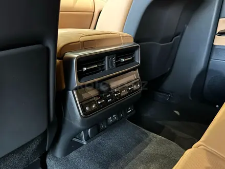 Lexus LX 600 Luxury+ 2025 года за 90 890 000 тг. в Алматы – фото 23