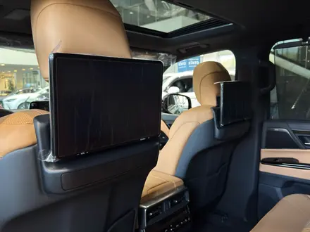 Lexus LX 600 Luxury+ 2025 года за 90 890 000 тг. в Алматы – фото 22