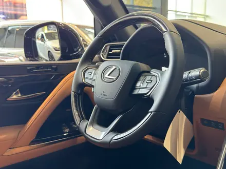Lexus LX 600 Luxury+ 2025 года за 90 890 000 тг. в Алматы – фото 9