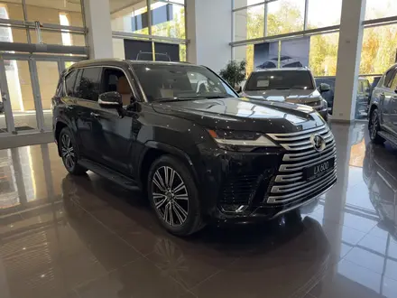 Lexus LX 600 Luxury+ 2025 года за 90 890 000 тг. в Алматы – фото 3