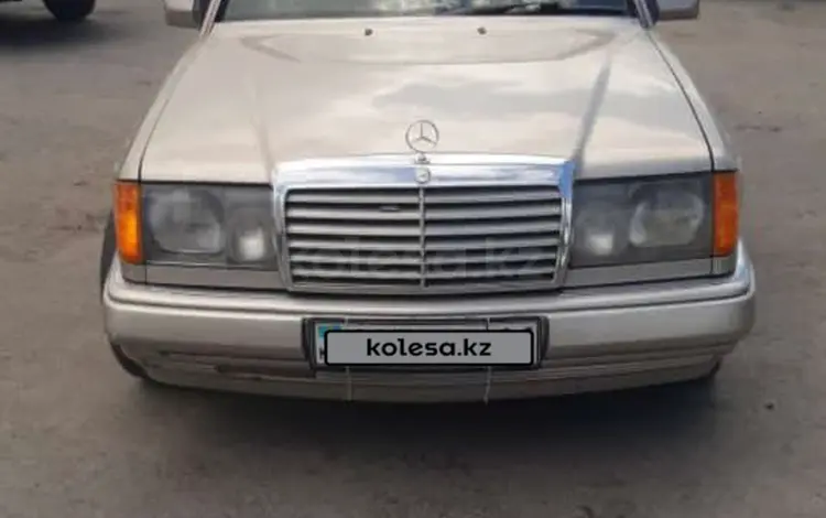 Mercedes-Benz E 220 1993 годаfor1 900 000 тг. в Кызылорда